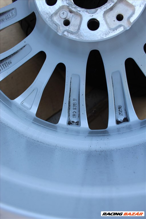  5x112 lyukosztású 18" újszerű gyári alufelni, rajta 245/45 használt Pirelli téli defekttűrő gumi  6. kép