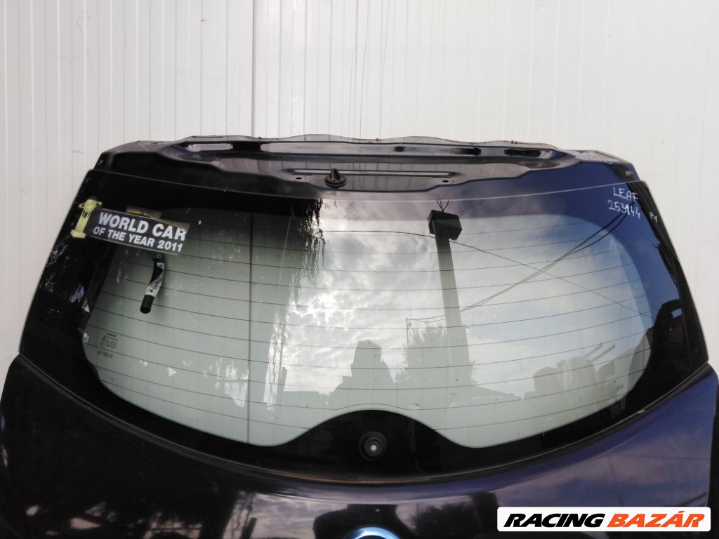 Nissan Leaf (ZE0) hátsó szélvédõ 1. kép