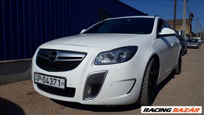 Opel Insignia A OPC 325L bontott alkatrészei