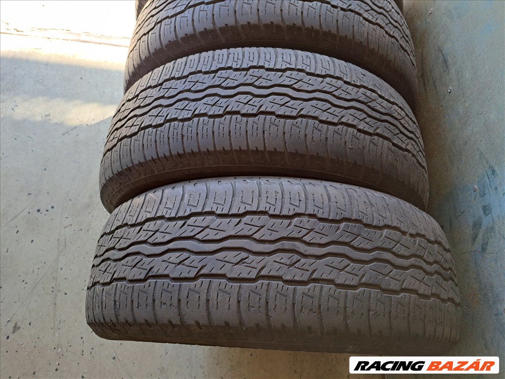  2db 235/55 R18 Bridgestone Dueler H/T használt Négyévszakos gumi eladó!!! 10000Ft/db  1. kép