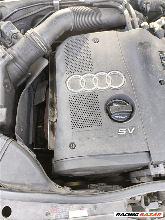 Audi A4 (B5) 1.8-20v(APT)bontott alkatrészei, LY7L színben eladók 10. kép