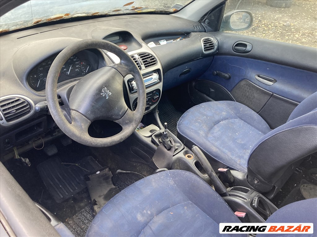 Peugeot 206 1.1i bontott alkatrészei 3. kép