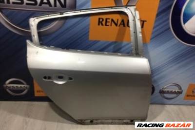 Renault Megane III kombi bontott, használt jobb hátsó beszálló oldalajtó 821003697R