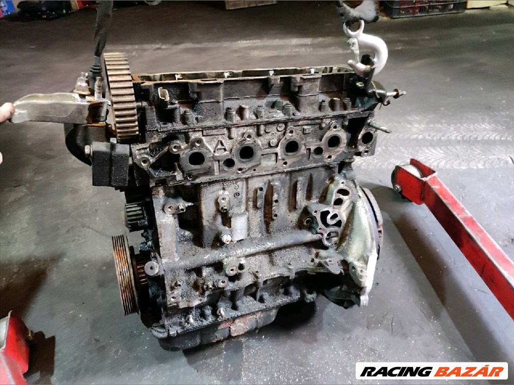 FORD FIESTA VI Motor (Fűzött blokk hengerfejjel) (Motorkód: F6JD) 1. kép