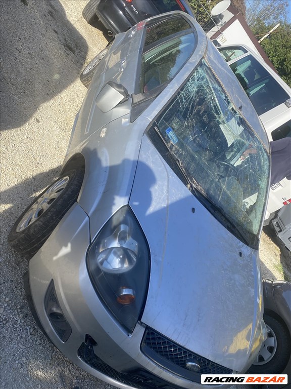 Ford Fiesta Mk5 bontott alkatrészei 7. kép