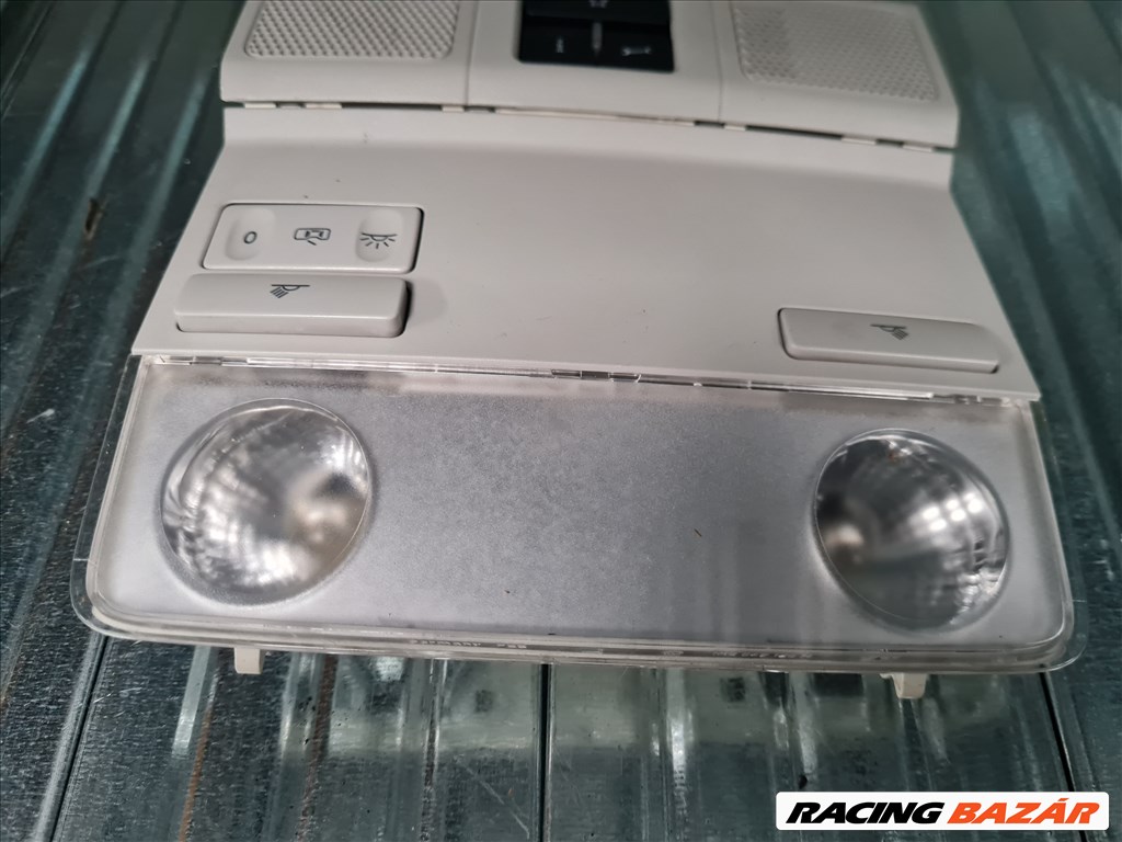 Volkswagen Golf VI belső első világítás 1K0 947 105 2. kép