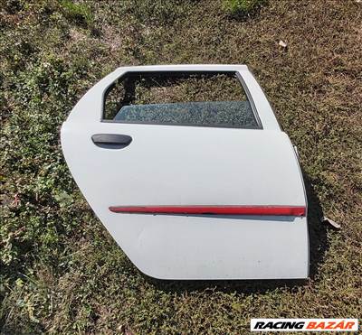 Fiat Punto Jobb hátsó ajtó kompletten részeivel