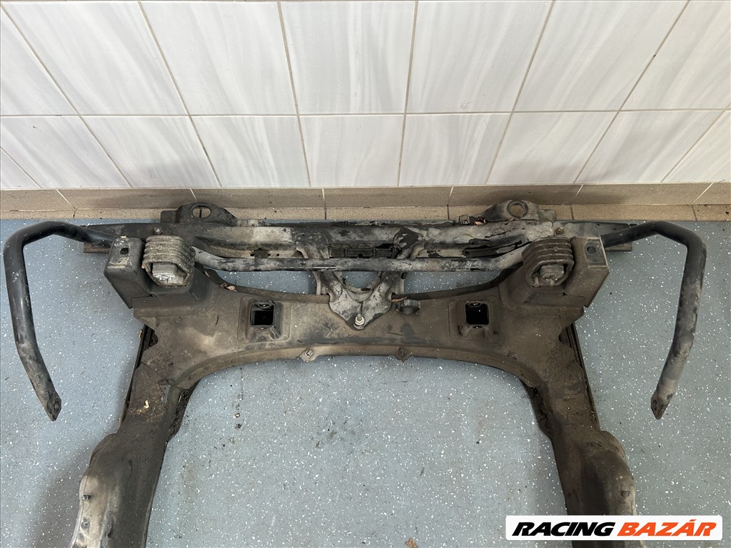Mercedes A-osztály W169 első bölcső 2. kép