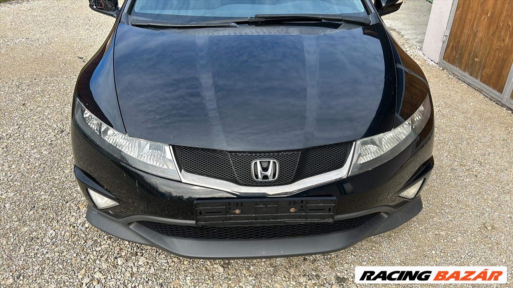Honda Civic VIII bontott alkatrészei vagy egyben bontásra eladó 2. kép