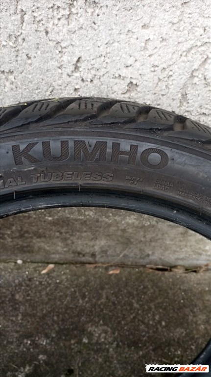 225/40 R18 92V Kumho Wintercraft WP71 téli gumi 2420 2. kép