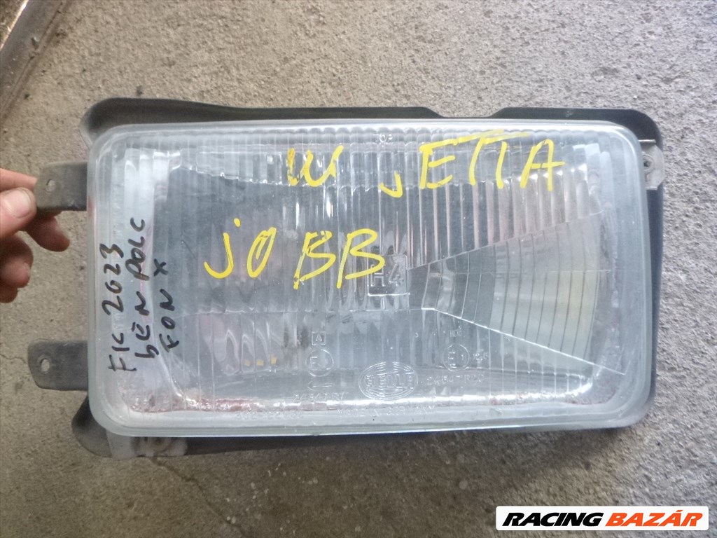 Volkswagen Jetta I JOBB ELSŐ LÁMPA, FONCSOR HIBÁS   HELLA 24547R20 302122932 1. kép