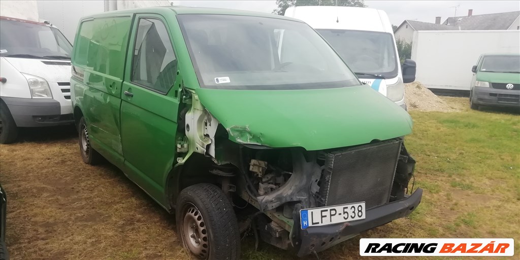 Eladó Volkswagen Transporter T5 haszonjármű 2. kép