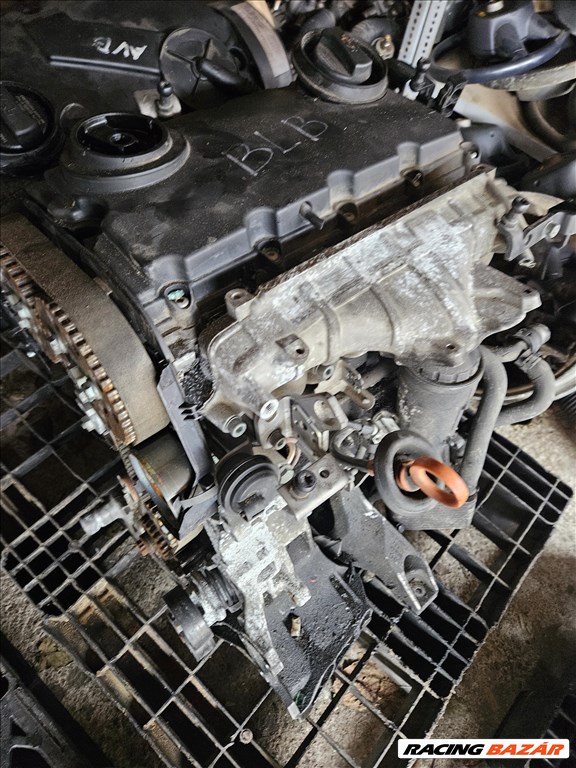 Audi A4 BLB motor  1. kép