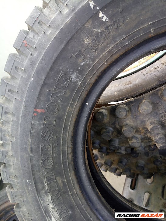  16" újszerű Bridgestone terepjáró 7,5 x 16 gumi 2. kép