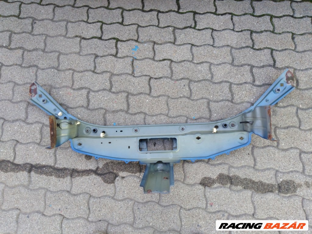 Dacia Logan  homlokfal 2. kép