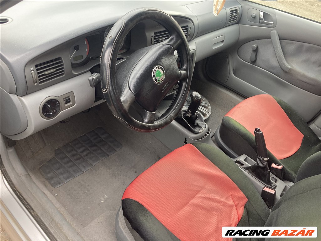 Skoda Octavia I 1.6i bontott alkatrészei 3. kép