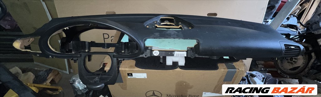 Mercedes C-osztály W203 Műszerfal műszerfal párna  2036800187 1. kép