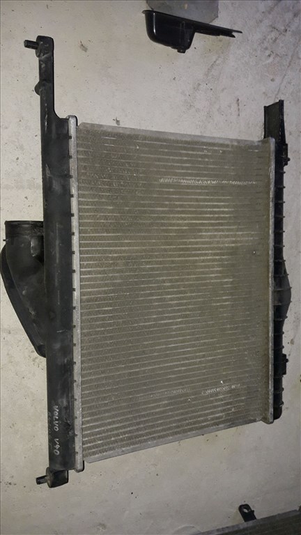 Volvo V40 Töltõlevegõ Hûtõ / Intercooler 30821931 2. kép