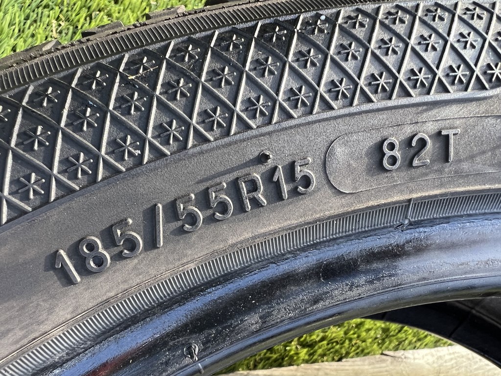 185/55 R15 Kleber Krisalp hp3 téli gumi 6,5mm 5. kép