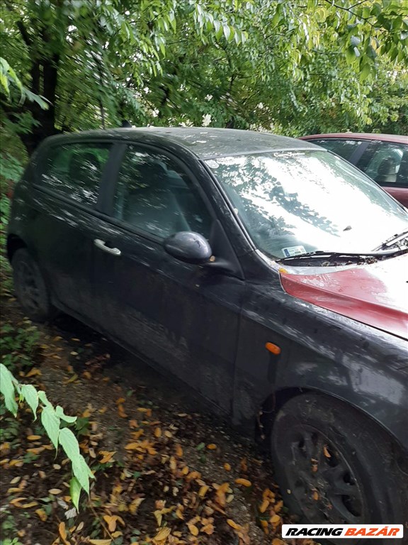 Alfa Romeo 147 1.6 TS 2002 bontott alkatrészei 1. kép