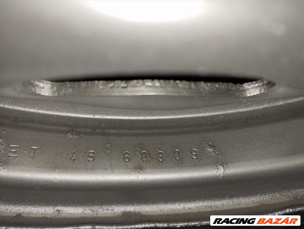Suzuki Swift lemezfelni 13" 145/80 R13 téli gumi Barum téli gumi gumi  11. kép