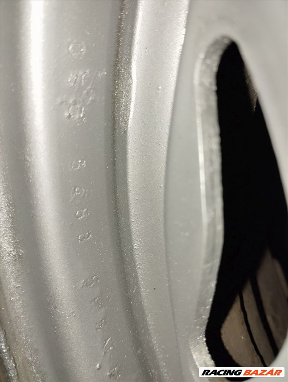 Suzuki Swift lemezfelni 13" 145/80 R13 téli gumi Barum téli gumi gumi  12. kép