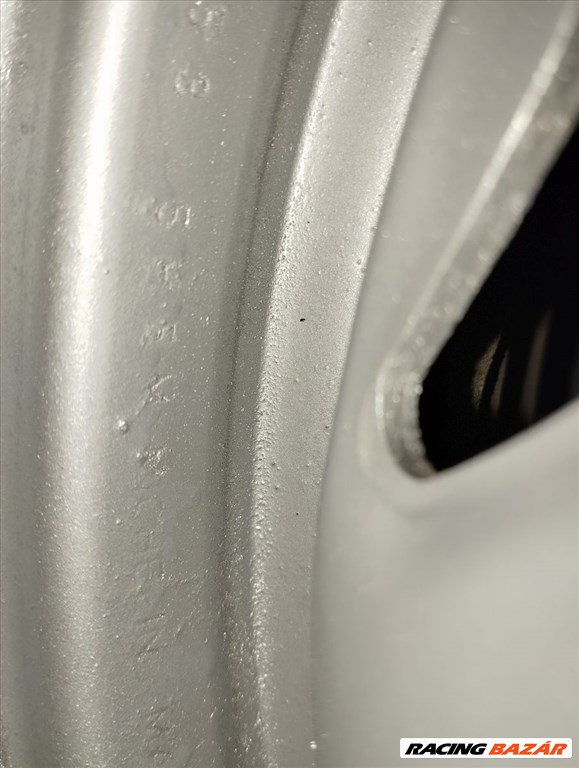 Suzuki Swift lemezfelni 13" 145/80 R13 téli gumi Barum téli gumi gumi  13. kép