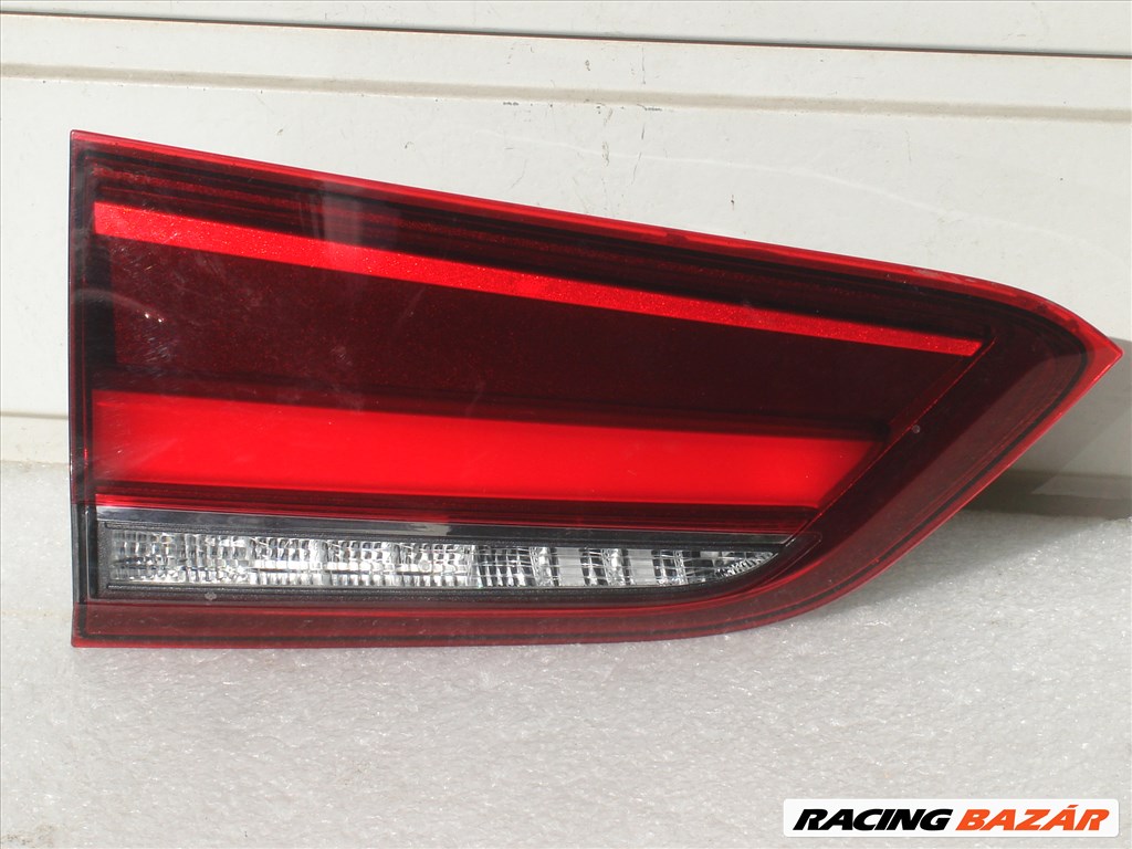 BMW X1 F48 LCI Bal hátsó csomagtérajtó Led Lámpa 2019-től 2. kép