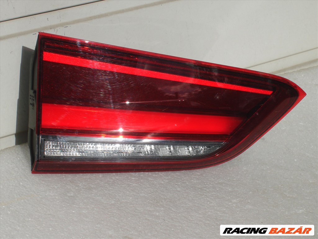 BMW X1 F48 LCI Bal hátsó csomagtérajtó Led Lámpa 2019-től 3. kép