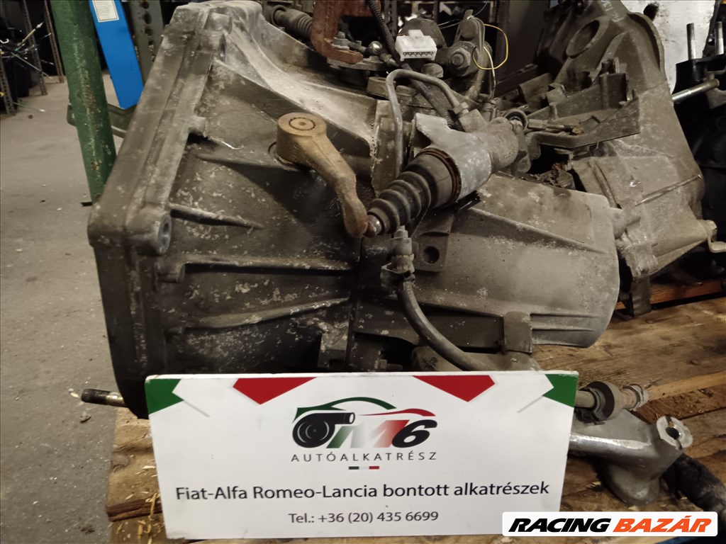 Alfa Romeo 147 1.9 JTD 16V 1.9 JTD 6 sebességes váltó  1. kép