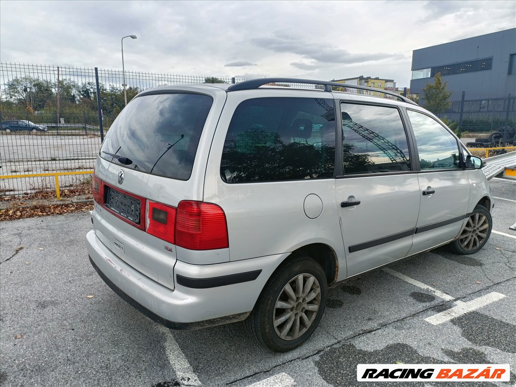 Volkswagen Sharan 1.9tdi(AUY) bontott alkatrészei LA7W színben eladók 3. kép