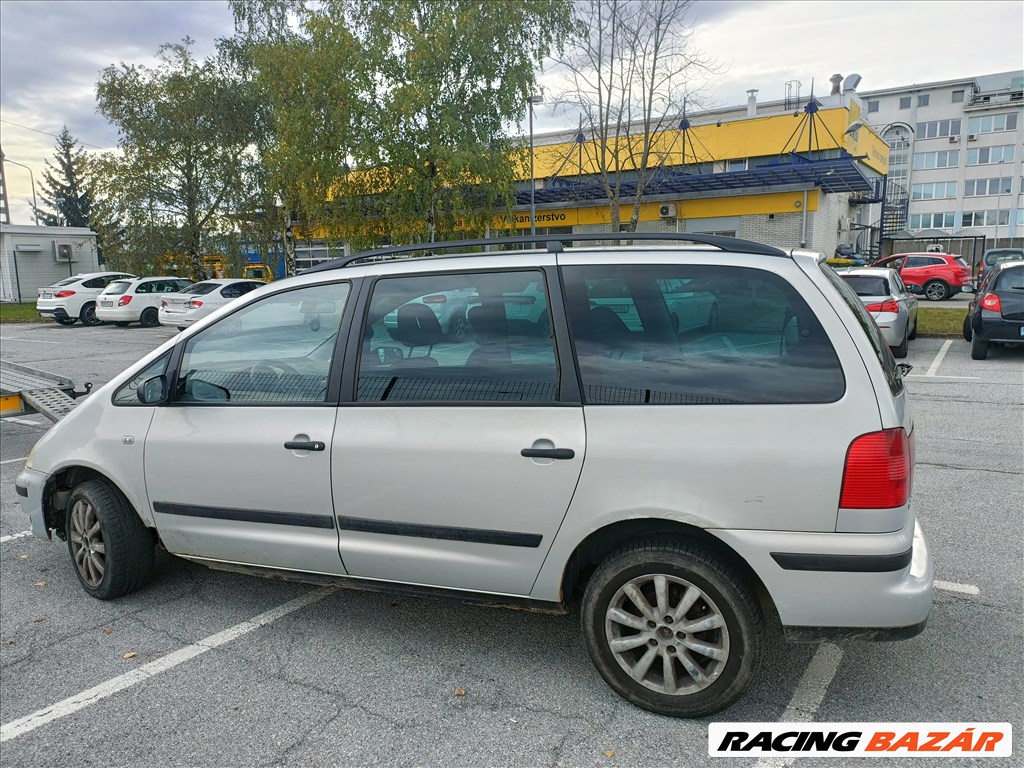 Volkswagen Sharan 1.9tdi(AUY) bontott alkatrészei LA7W színben eladók 4. kép
