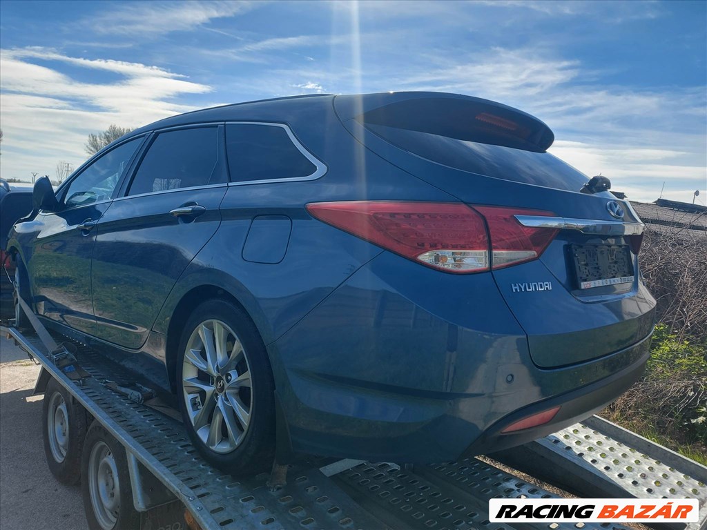 Hyundai i40 bontott alkatrészei 6. kép