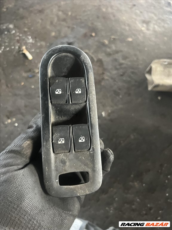 Renault Megan1,5 dci elktromos ablakemelő kapcsoló 1. kép