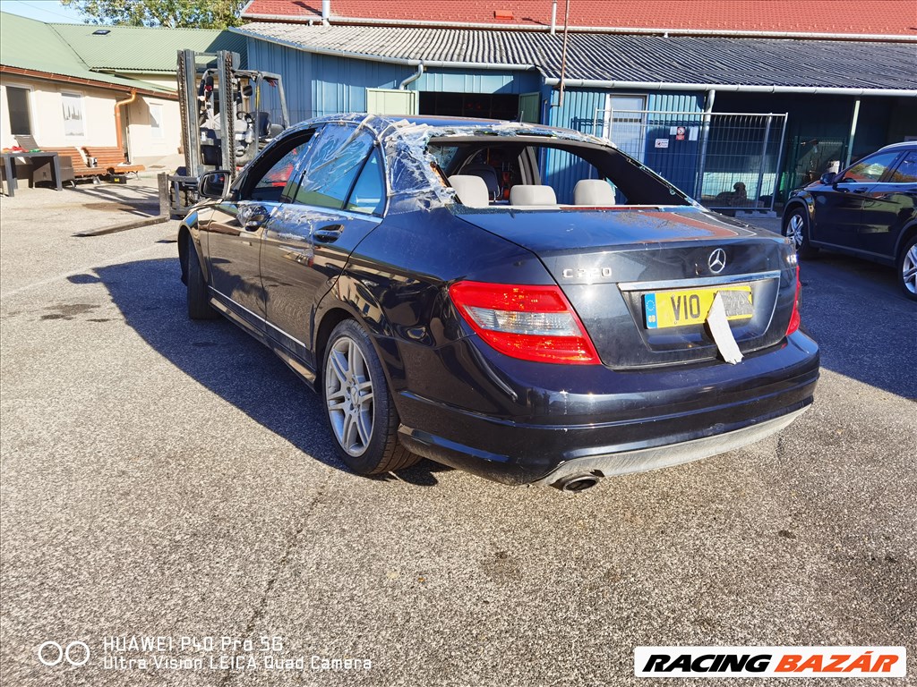 Mercedes C 220 OM646  (W204) bontott alkatrészei 4. kép