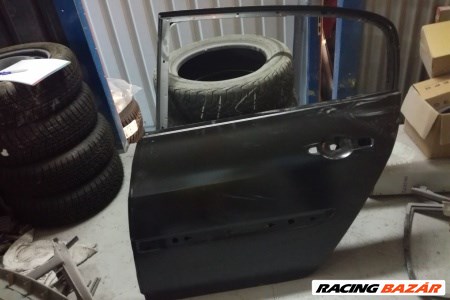 Renault Megane II négy ajtós bontott használt bal hátsó beszálló oldalajtó 7751475033 1. kép