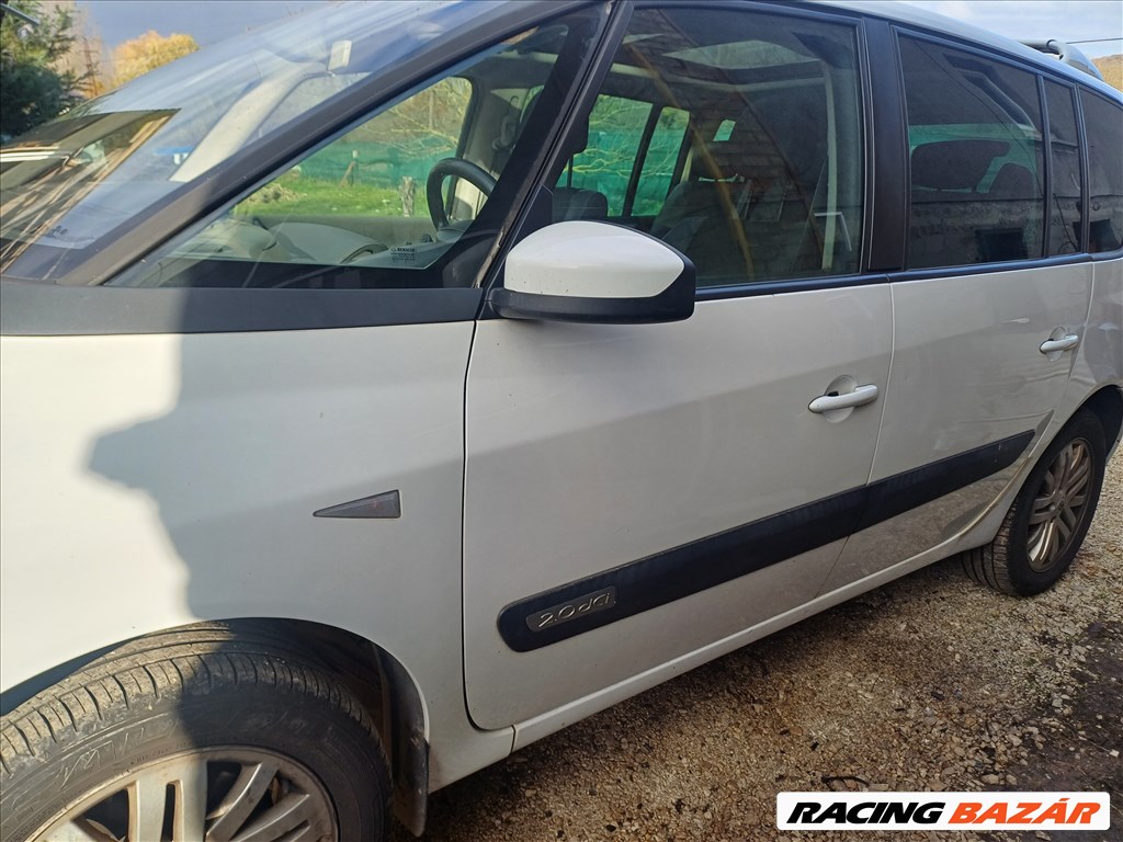 Renault Espace IV bontott alkatrészei 8. kép