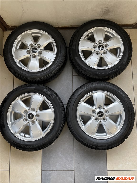 Mini F55,F56,F56 Gyári 5x112 5,5x15 alufelni téligumikkal TPMS szenzorral eladó. 1. kép