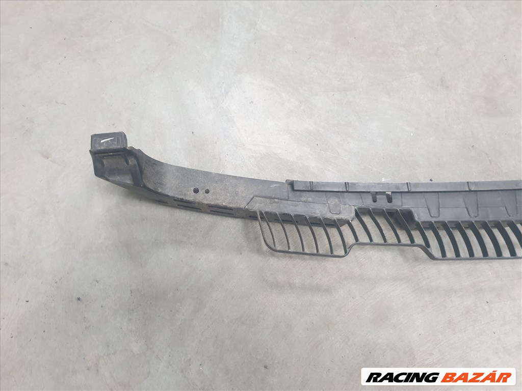 Volkswagen Golf VII hátsó középső lökhárító tartó 5G9 807 863A 5g9807863a 2. kép