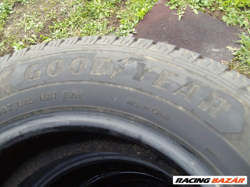  215/65R16"C Goodyear Efficient Grip Cargo  teherautó gumi garnitúra eladó 2. kép