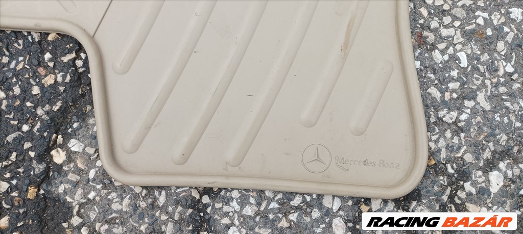 Mercedes C-osztály W204 gyári gumiszőnyeg szett eladó! a2046807948 5. kép