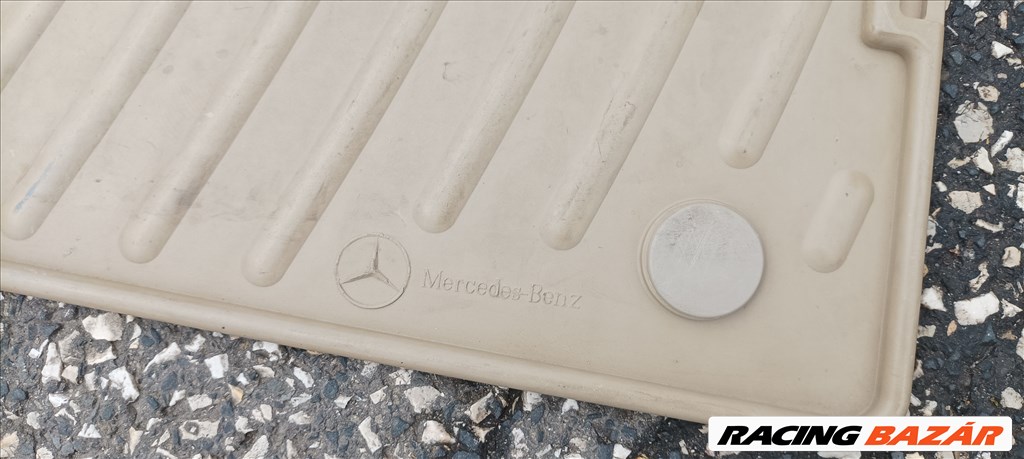 Mercedes C-osztály W204 gyári gumiszőnyeg szett eladó! a2046807948 6. kép