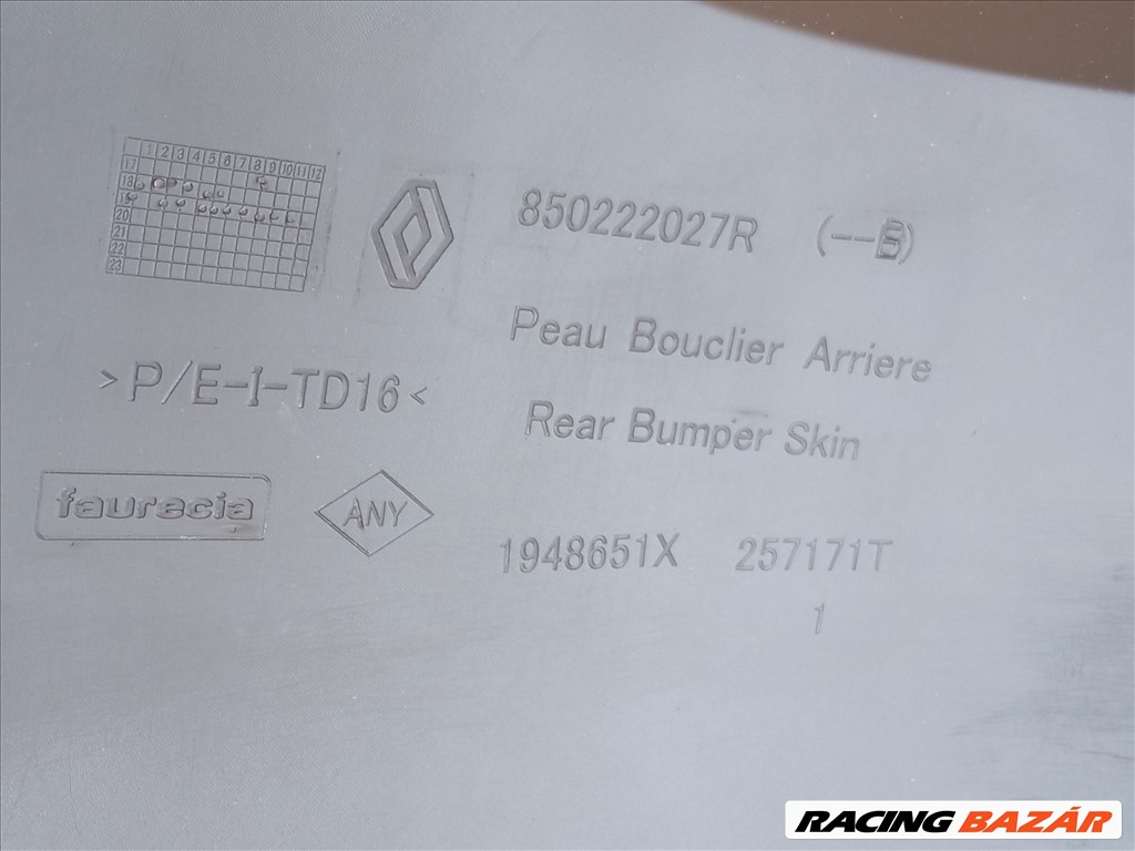 Dacia Duster II Hátsó lökhárító héj 850222027R 2. kép