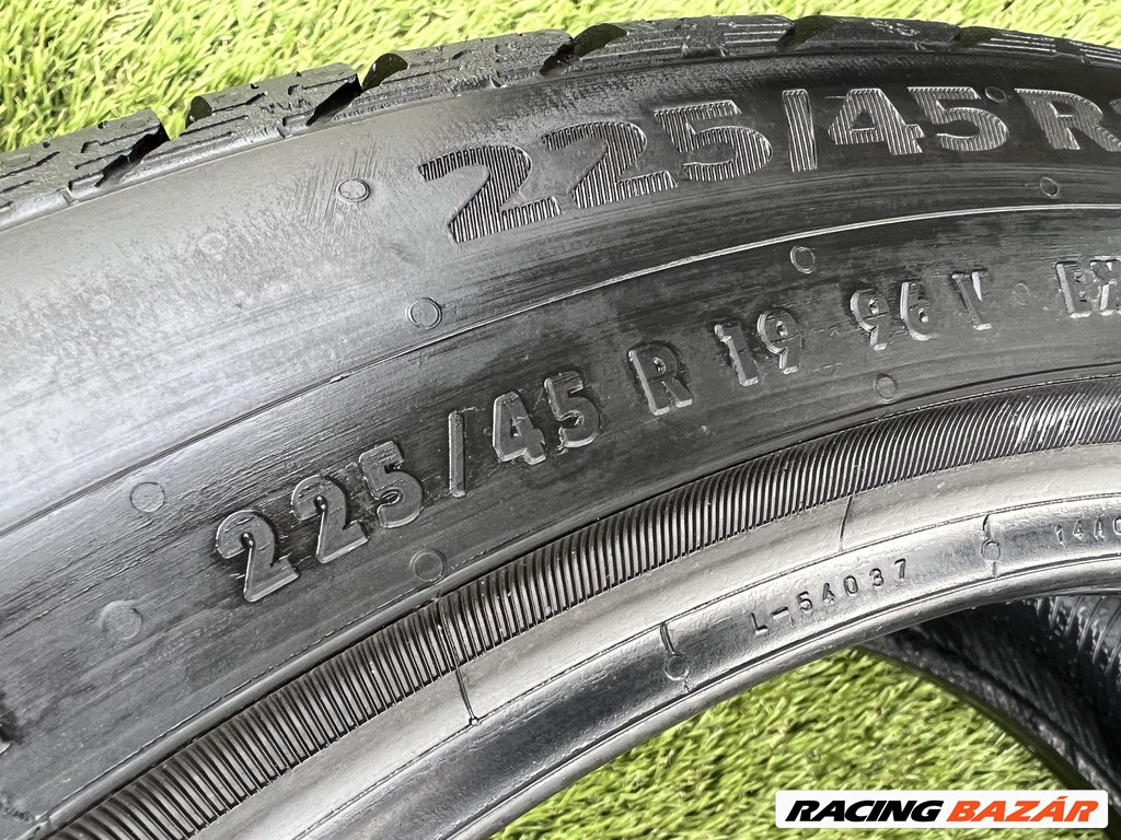 225/45 R19 Continental WinterContact Ts860S SSR téli gumi 6mm (Defekttűrő) 5. kép