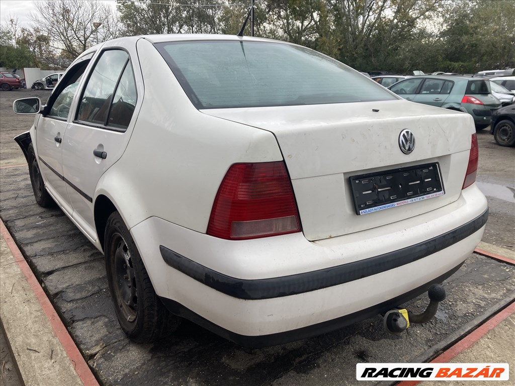 Volkswagen Bora 1.6i (A4 Typ 1J) bontott alkatrészei 1. kép