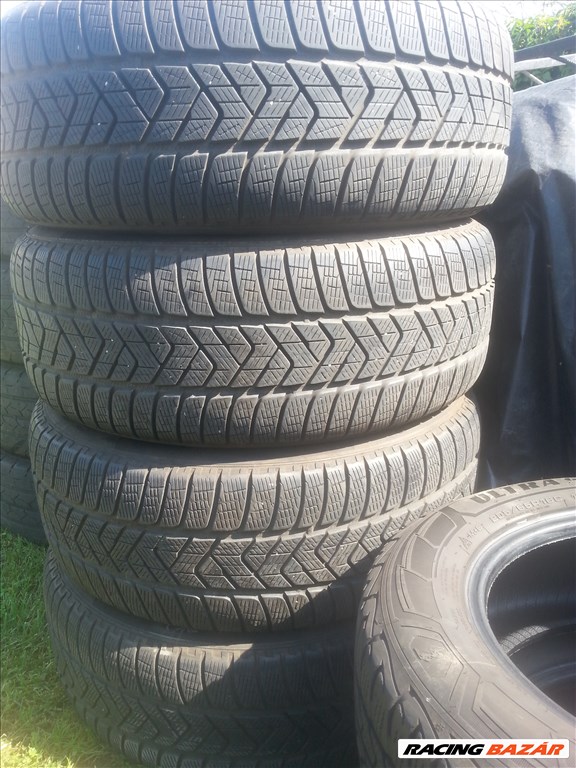  235/55R19 Pirelli Scorpion defekttűrő téli gumik 1. kép