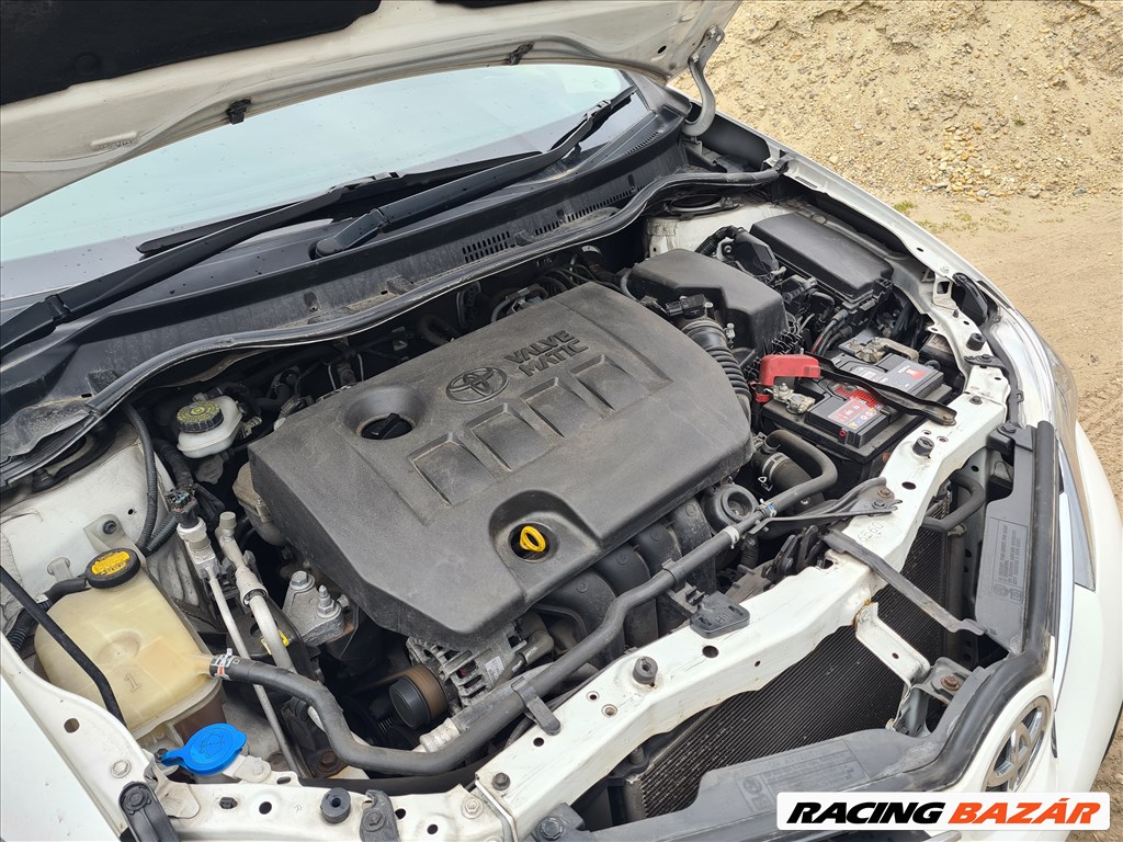 Toyota Auris II 2014 1.6 VALVEMATIC 1ZR bontott alkatrészek, bontás, bontott jármű 6. kép