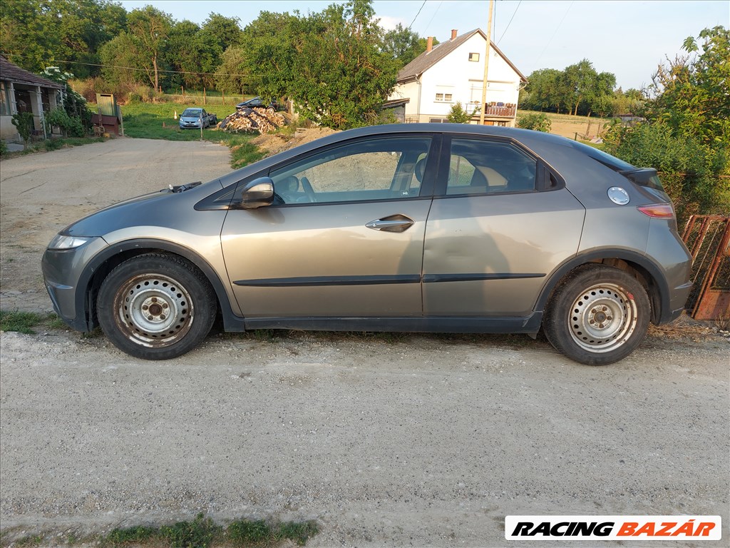 8g ufo Honda Civic 2.2 ictdi bontás bontott alkatrész eladó 2006-11 6. kép