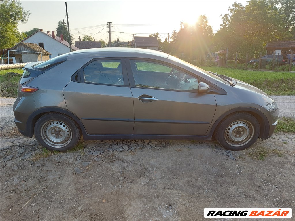 8g ufo Honda Civic 2.2 ictdi bontás bontott alkatrész eladó 2006-11 7. kép