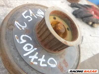 Audi A8,D2,V8,Főtengely szíjtárcsa bordáskerékkel, nem hibátlan  077105251